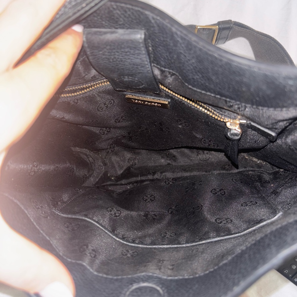 Tory Burch Black Leather Crossbody Bag with Tassel - Picture 3 of 5